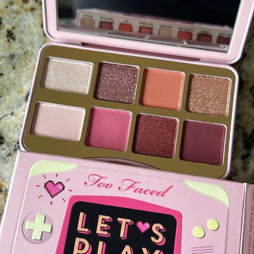 🌙♣️Too Faced Let’s Play Eyeshadow Palette